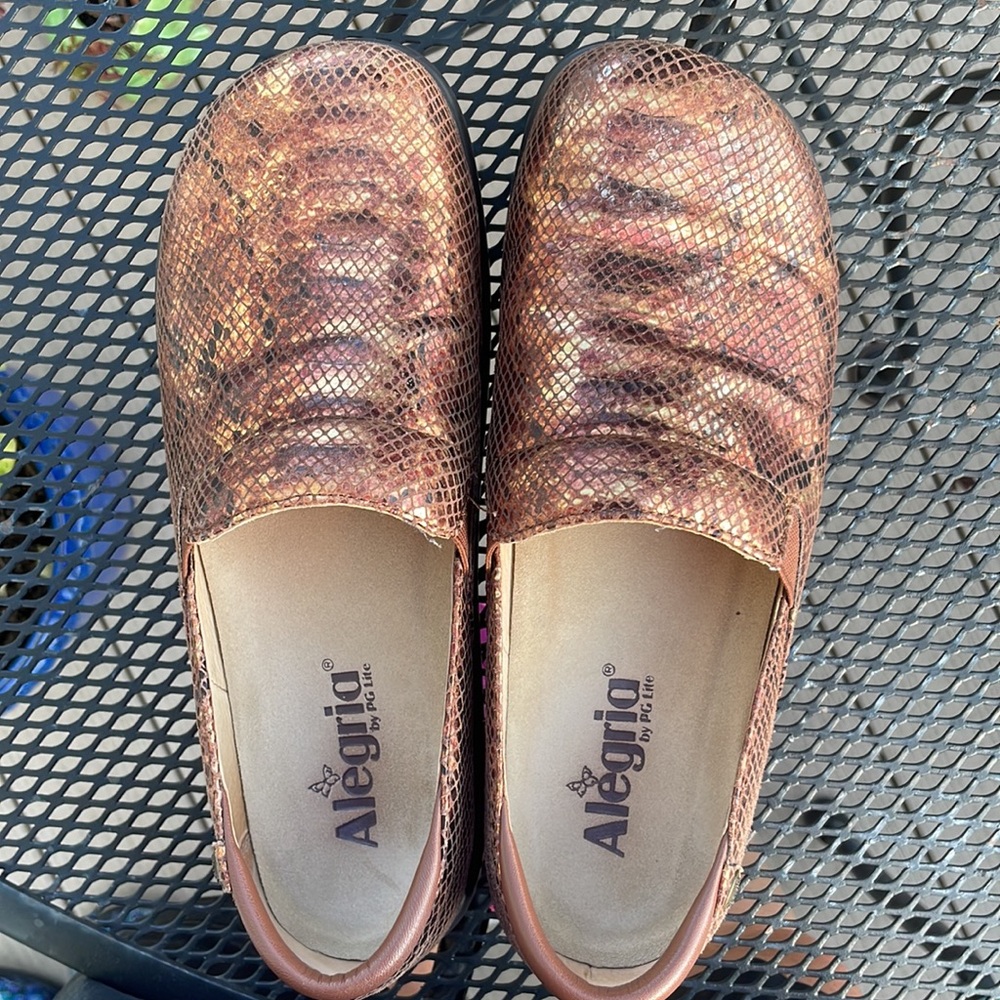 Alegria copper ‘snakeskin’ shoes - Picture 2 of 7